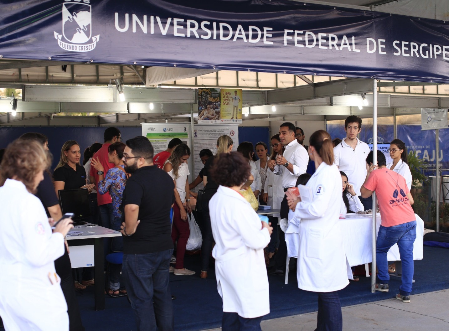 Estande mobiliza projetos da UFS. Foto: Adilson Andrade/UFS