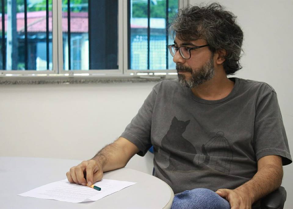 Professor Daniel Coelho dá detalhes. Foto: Talisson Souza/Rádio UFS