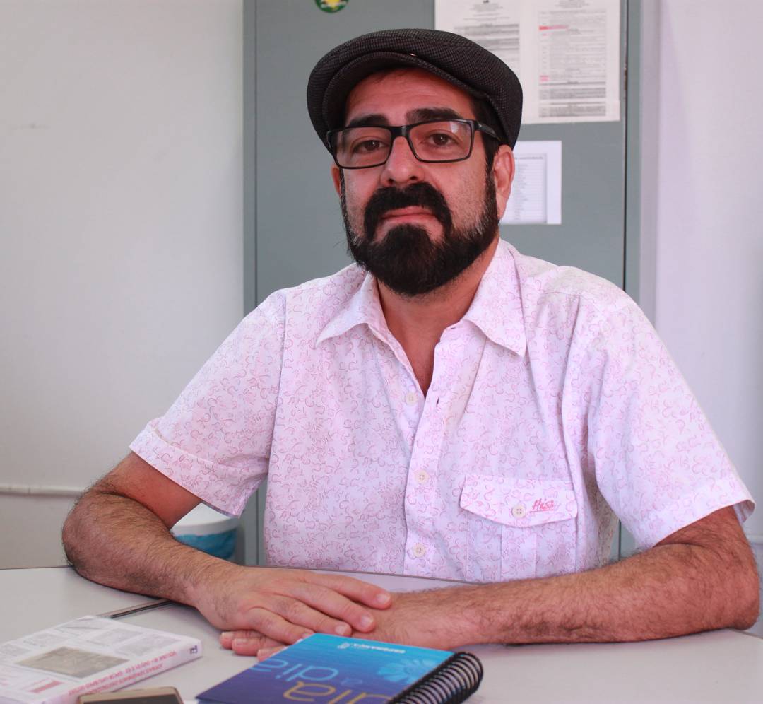 Professor Antônio Lindivaldo coordena projeto. Foto: Raimundo Dionísio/Rádio UFS