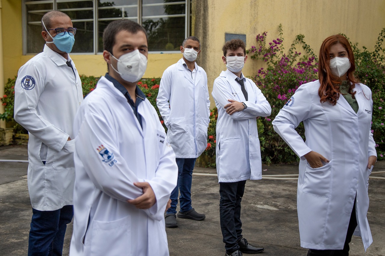 Estudantes colaram grau em cerimônia restrita por causa da pandemia. Fotos: Adilson Andrade/Ascom UFS